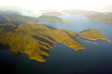 Marlborough sounds, New Zealand  Etienne Pierart